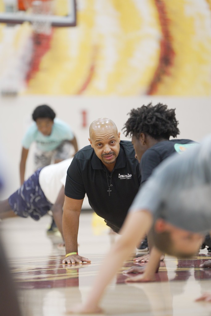Basketball academy training with Athletes R Us